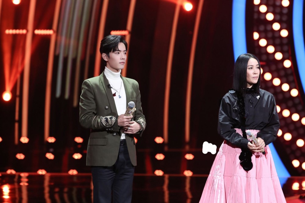 王一博|肖战有多落魄？作品被撤档，综艺临时被取消，今要蹭王一博热度？