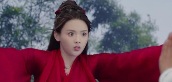 杨超越|杨超越新剧播放量突破1.6亿次，但看了1集就被劝退