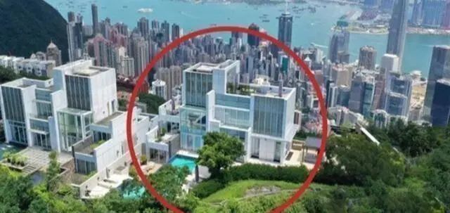 杨幂|第五次被拍，连最有吃瓜精神的网友都麻木了…