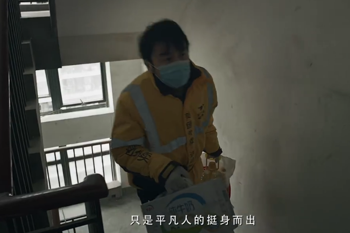 素颜|电视剧《在一起》才是真正的未播先火！群星云集、0片酬素颜出镜