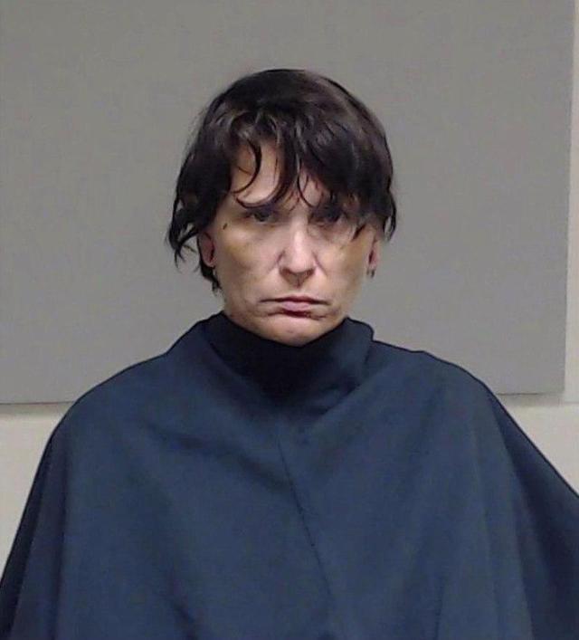 罗兰·格拉博夫斯基|魔鬼在人间：三周大婴儿尸体浸在焦油桶里，父亲曾侵犯儿童