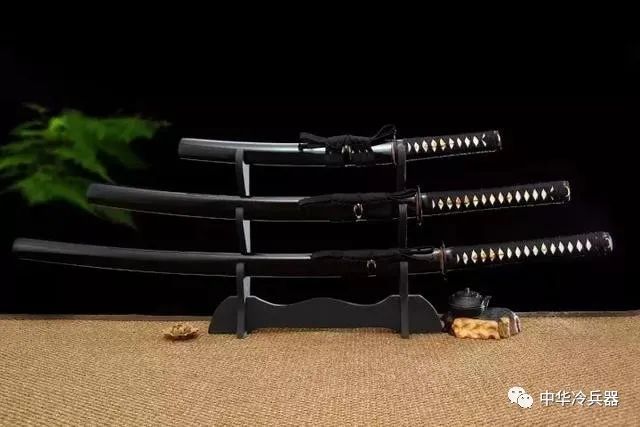 武士刀|夹钢锻造出的精品武士刀——三人行武士刀