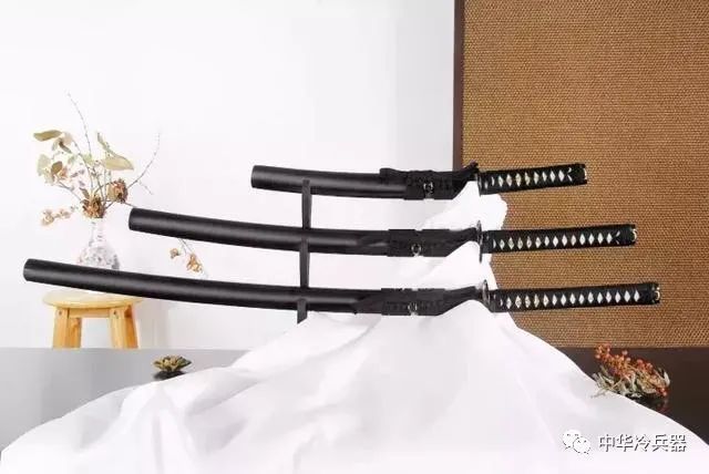 武士刀|夹钢锻造出的精品武士刀——三人行武士刀