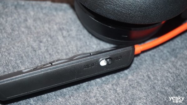 卓越工艺 “静”享专业 Poly Blackwire 8225有线UC耳机评测_腾讯新闻