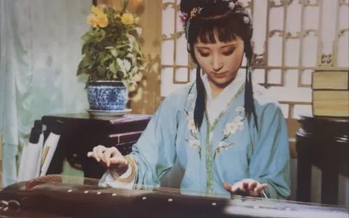 林黛玉|林黛玉没有独立产业，缺乏财富支撑的人，注定抑郁而且漂泊