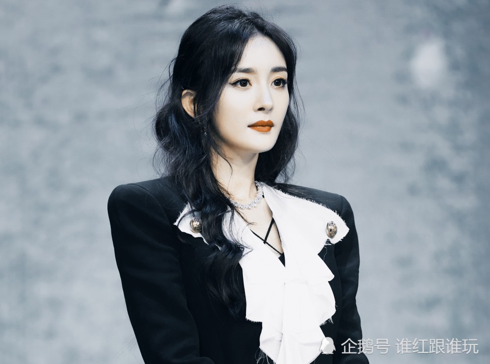 杨幂|10个艺人11部剧，多糊的艺人都有戏拍！当老板，杨幂是业界良心