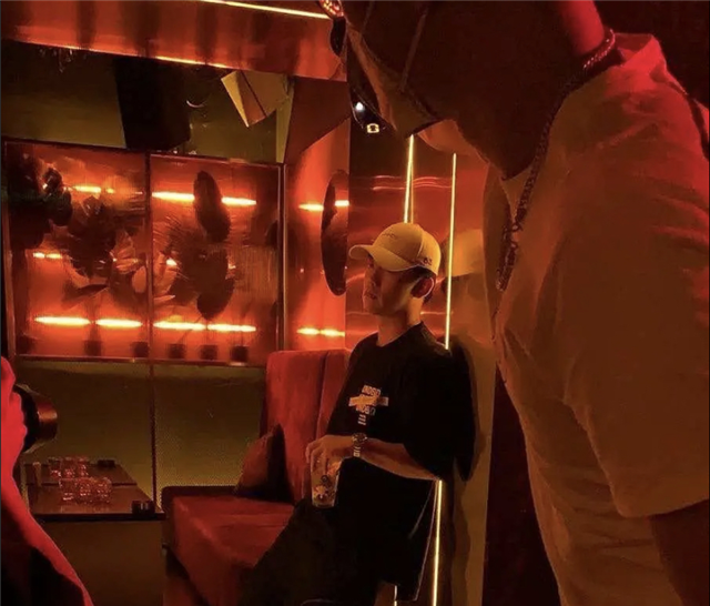 老婆苗苗怀孕郑恺却被曝在酒吧厮混他亲自晒照澄清传言