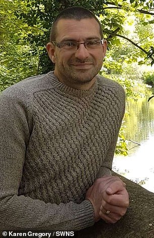 英国_社会|英国38岁男子为挽留50岁女友假扮癌症病人，演技一流骗倒众人