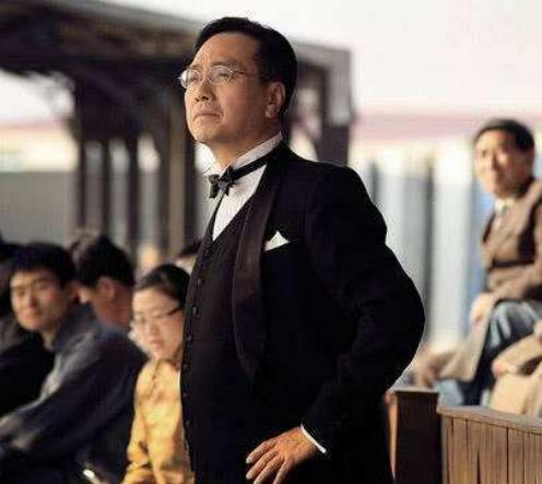 香港巨星伍卫国 和叶玉卿同居,情断刘晓庆,今68岁仍单身未娶!