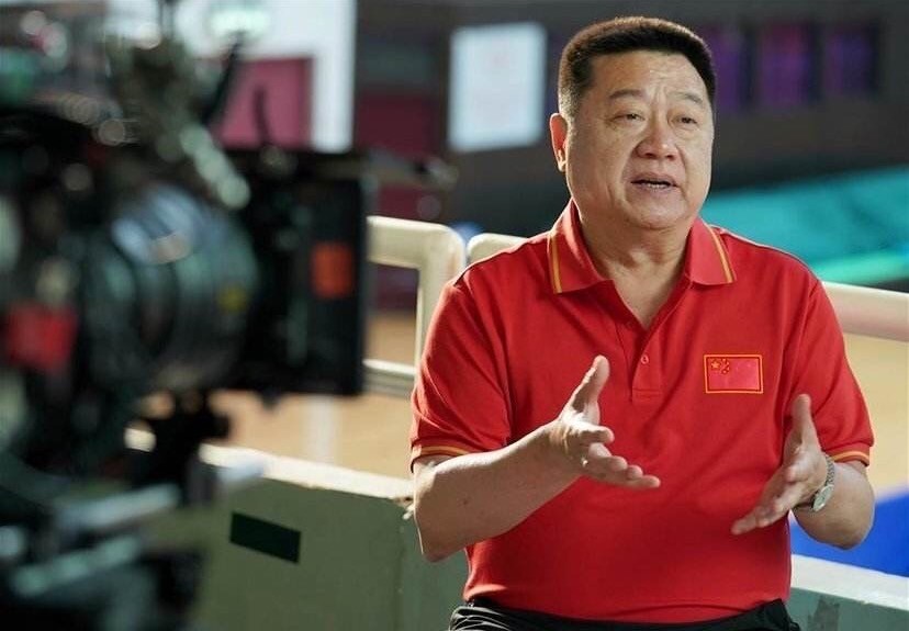 世界冠军郭跃华现状:28岁副厅级,放弃职务当球员,回国成功创业_腾讯新