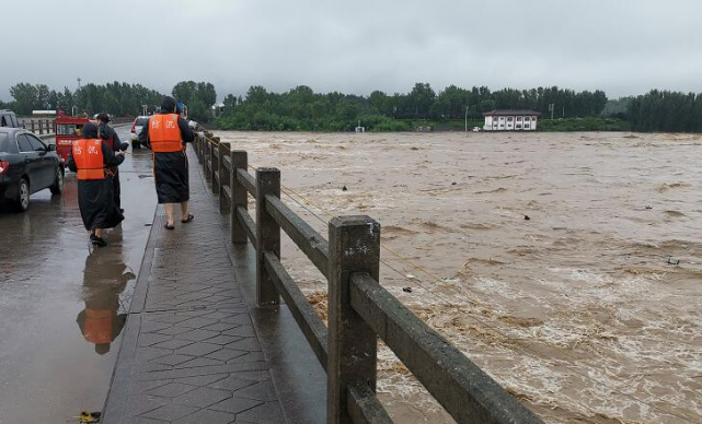 降水量排在前三位的站点是:沂南县和庄站474.0mm,莒南县陡山站413.