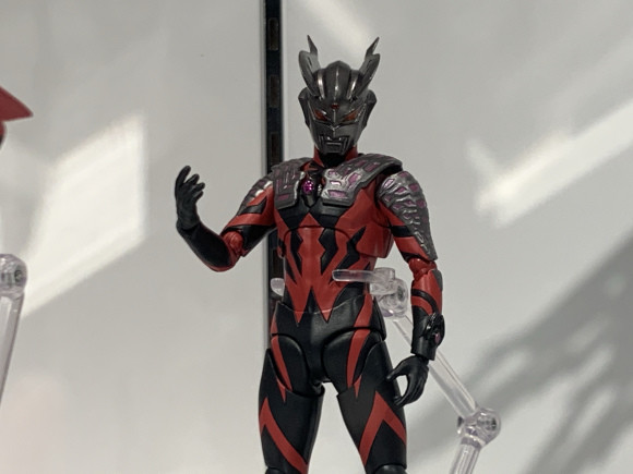 奥特曼:官方推出反派shf商品化投票,暗黑超邪和黑暗赛罗登场!