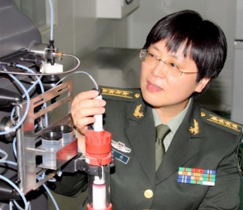 人民英雄陈薇院士年轻时候有多美揭秘温柔美少女的成长之路