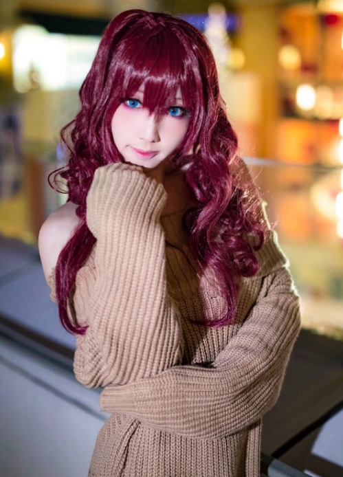 在此之前还对瘦身跟化妆略有研究,于是为后面的女装之路做了很好的