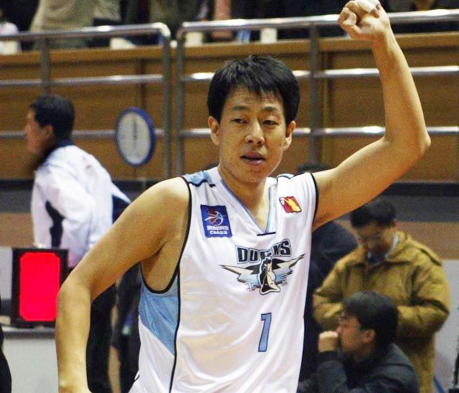 张敬东出身黑龙江篮球世家的三分王儿子曾代表皇马夺冠