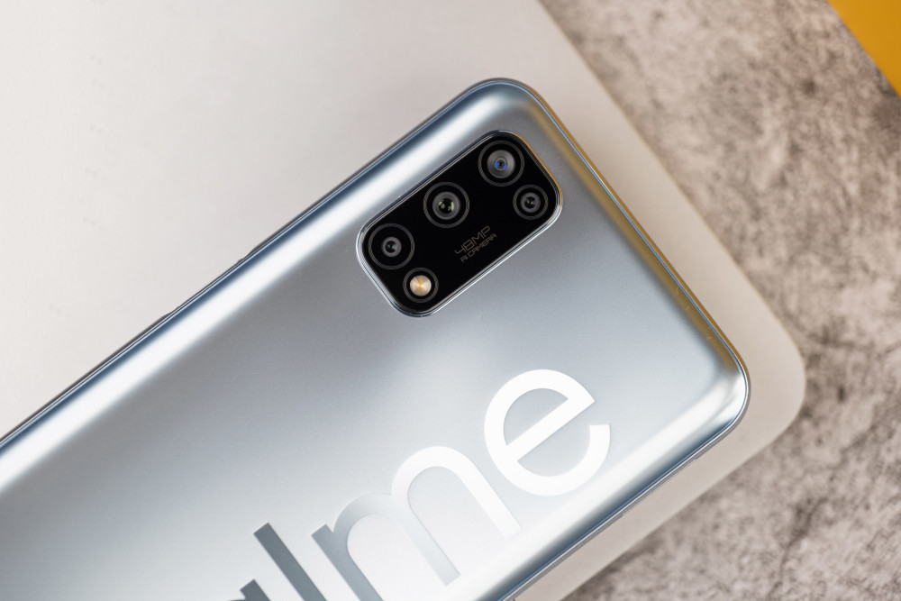 realmev5评测始于颜值倾于高刷忠于续航