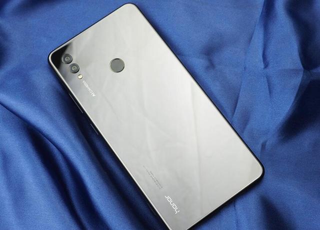 推迟2年发布荣耀note20终于曝光6000mah5000万