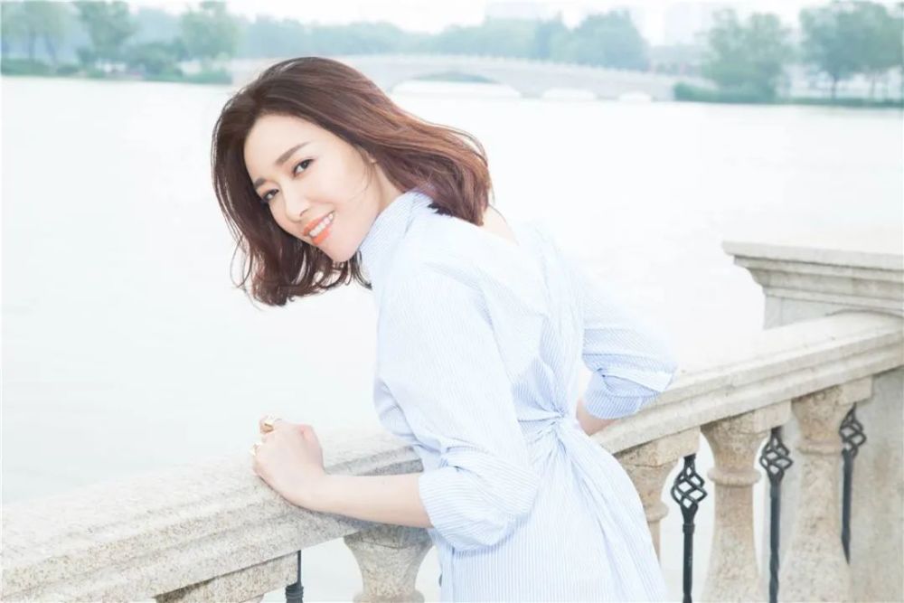 三十而已|因车祸失声、巅峰时被封杀，承包《三十而已》后，她终于又火了