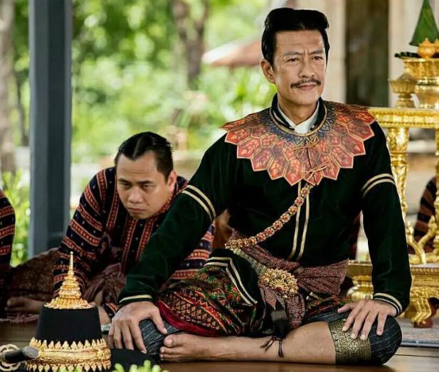 泰国曼谷王朝,国王并非汉族后裔,为何姓"郑",还有一个中文名
