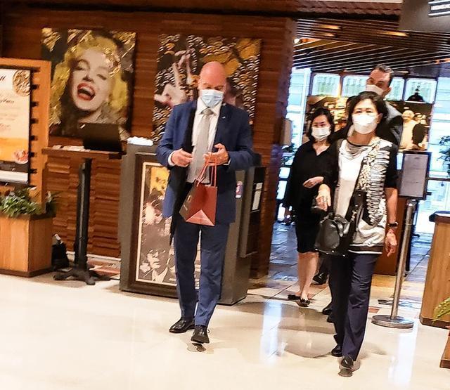 俞琤|叱咤香江45年，与何超琼“世纪牵手”轰动香港，俞琤的一生太精彩