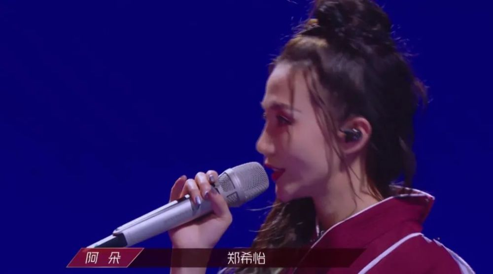 阿朵|惊艳全场的阿朵，依旧不敢挑战万茜，流量之下有实力也需小心谨慎