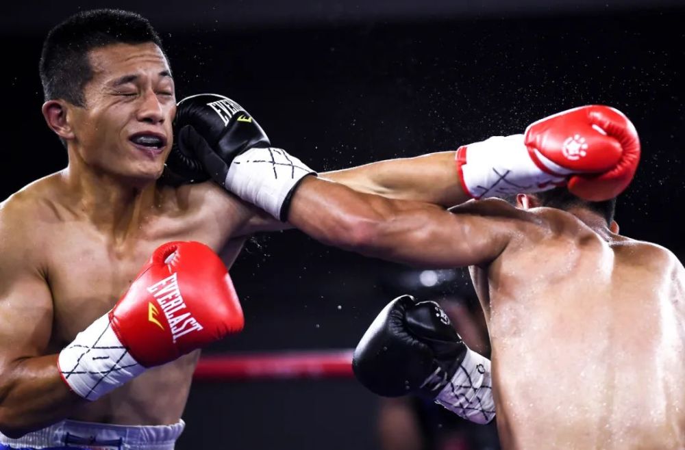 力量压倒技术新疆拳手迪力夏提司马义tko全国前五高手张欢