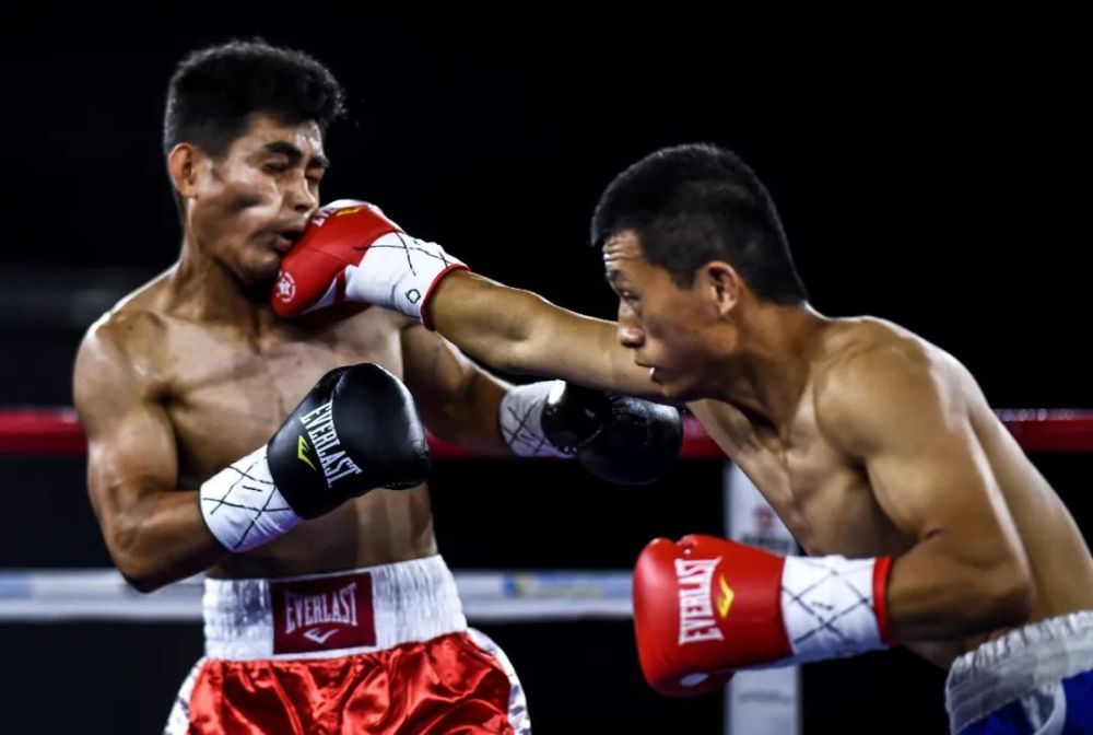 力量压倒技术新疆拳手迪力夏提司马义tko全国前五高手张欢