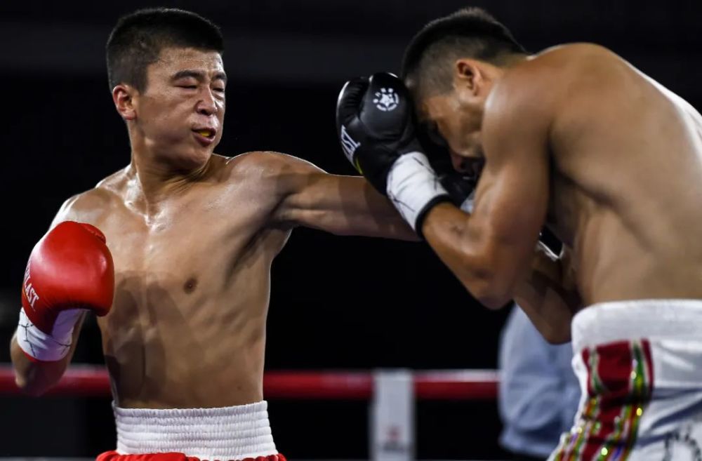 力量压倒技术新疆拳手迪力夏提司马义tko全国前五高手张欢