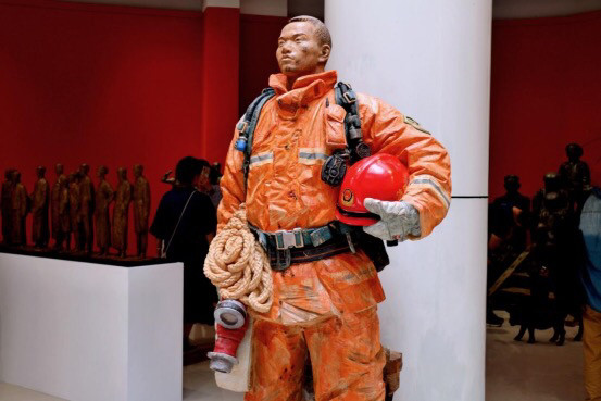 《烈焰青春》,和平年代的英雄