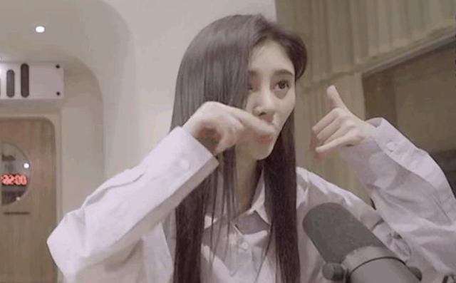 鞠婧祎|老跟“完美人设”较劲的鞠婧祎，累不累