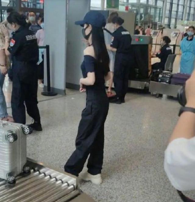 鞠婧祎|老跟“完美人设”较劲的鞠婧祎，累不累