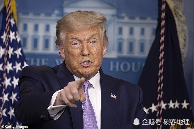 巴拉克·奥巴马|奥巴马又跳出来：特朗普太坏，要“饿死”美国邮局