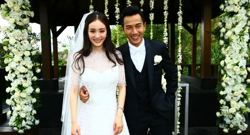 杨幂|知名女星跟迷弟小鲜肉又被拍到同居了！跳过官宣恋爱直奔结婚？