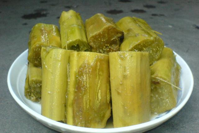 80岁宁波老人摆摊卖自制"臭菜",4大桶一早上卖光,去晚买不到