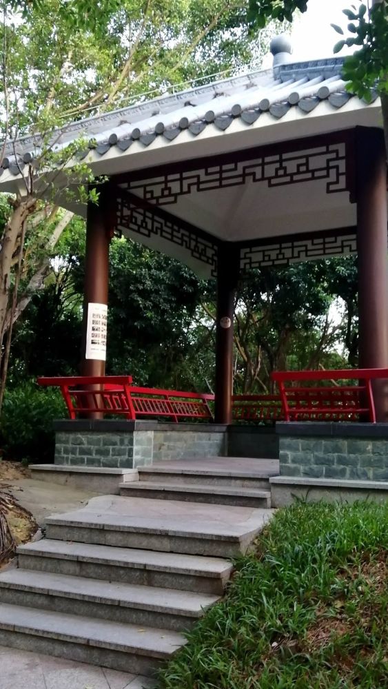 阮郎归·初夏|古人能把无聊变有趣，而我们只想没进手机中，像一尾鱼沉入水里