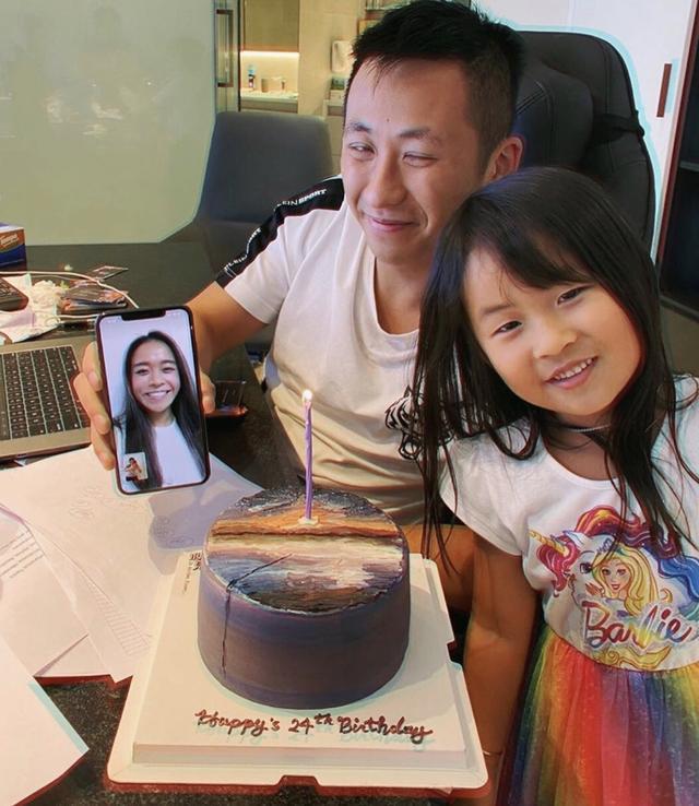 洗米嫂|洗米嫂懒理洗米华与Mandy复合为24岁继子庆生，家族地位固若金汤