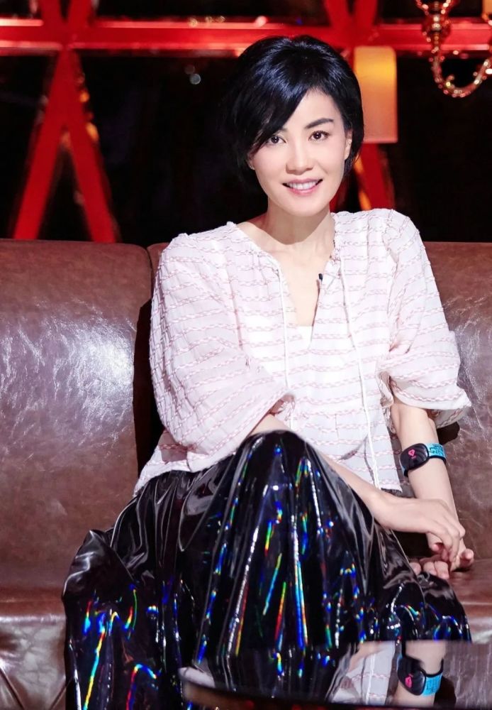 李亚鹏负债4000万要下跪,王菲一句回应刷爆朋友圈……_腾讯新闻