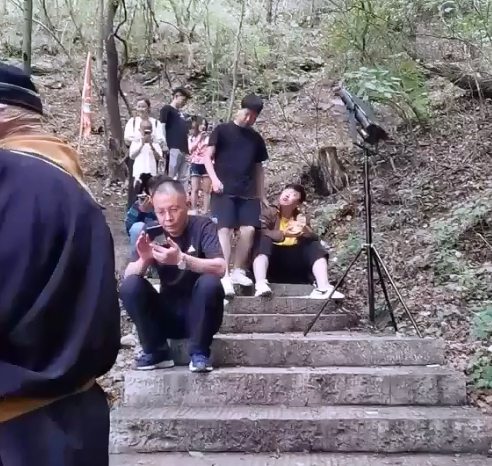 西游记|农村土豪投资500万重拍西游记，为了省钱，连盒饭都吃得很寒酸