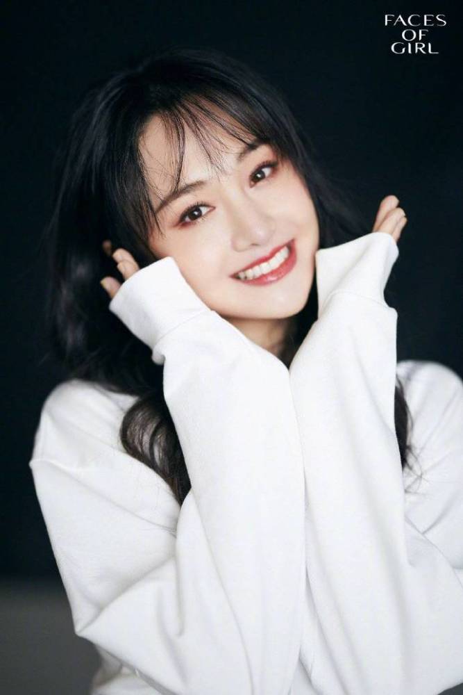 郑爽|郑爽因不满带货流程情绪失控？彩排视频曝光，预演所有流程和俩主播有说有笑