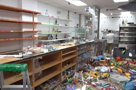 警察|芝加哥商铺连遭两次洗劫，报警后警察未回应，商人将起诉这座城市