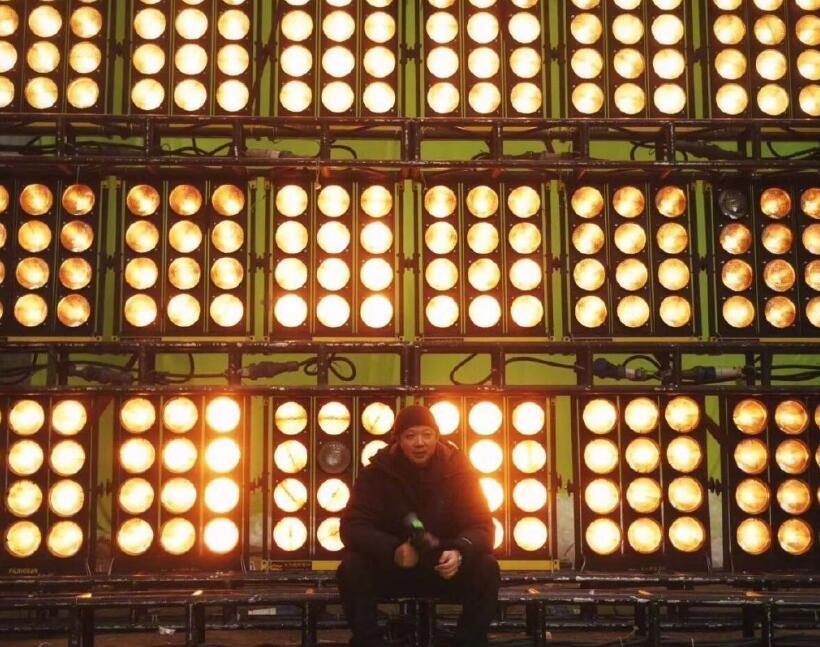 姚晨|姚晨晒夫妻合照为老公庆生，甜喊爱称表白曹郁：你是我的光