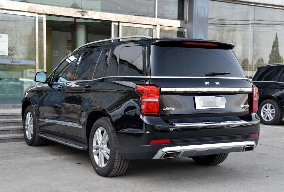 2021款北汽bj90亮相,预售80万,4.0t动力,比宝马x5还霸气