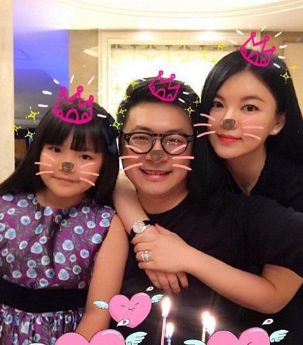 王岳伦|王岳伦就“与美女举止亲密”道歉，李湘的一个行为说明有先见之明