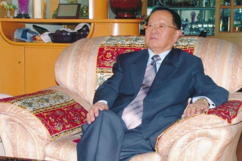 日本_历史|75年前的今天，日本无条件投降！他是唯一健在的全程参与东京审判的亲历者