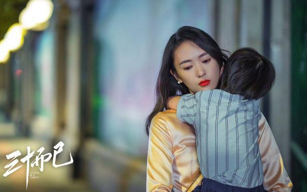 以家人之名|同期上映的三部剧，为何只有《以家人之名》脱颖而出，答案其实很简单