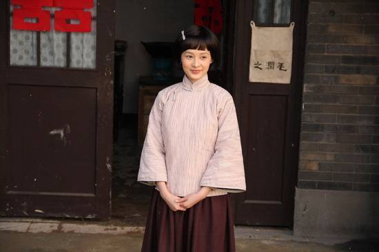 李沁_体育明星|李沁终于选对剧本，这部剧女主比《庆余年》林婉儿更适合她