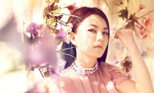 王岳伦就与女子举止亲密道歉-WordPress极简博客