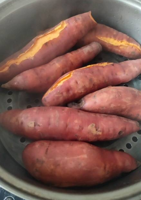 吃了20多年红薯头一次知道这种做法盖子一揭开直流口水真香