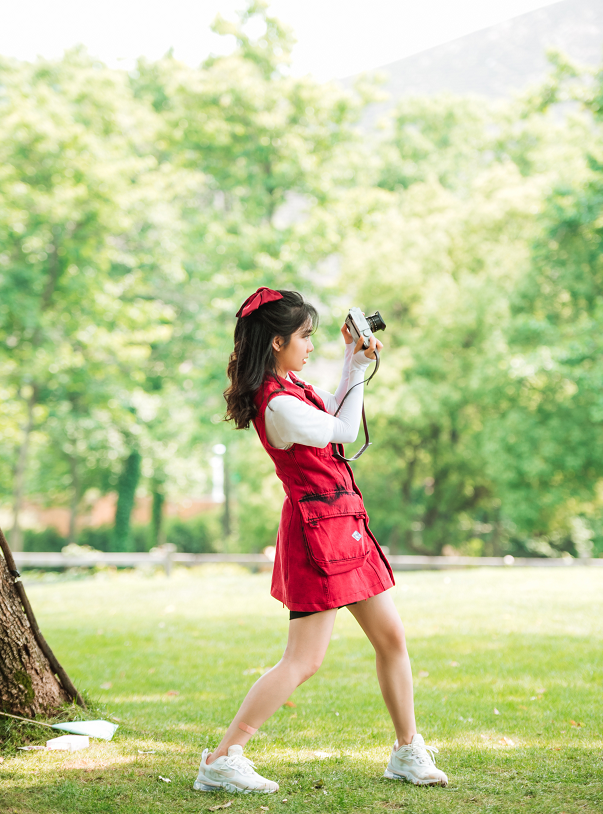 谭松韵|谭松韵郑爽节目撞发型，30岁VS29岁，天然脸和网红脸差距