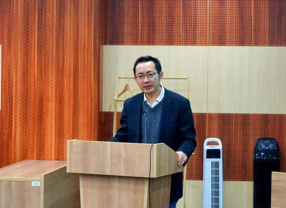 中国人民大学法学教授李立众